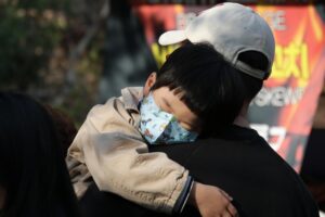 ひとり親が富裕層でも支援を受けられる方法は？